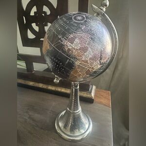 Decorative Swivel Globe Table Decor